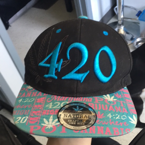 Weed SnapBack hat - Picture 1 of 3